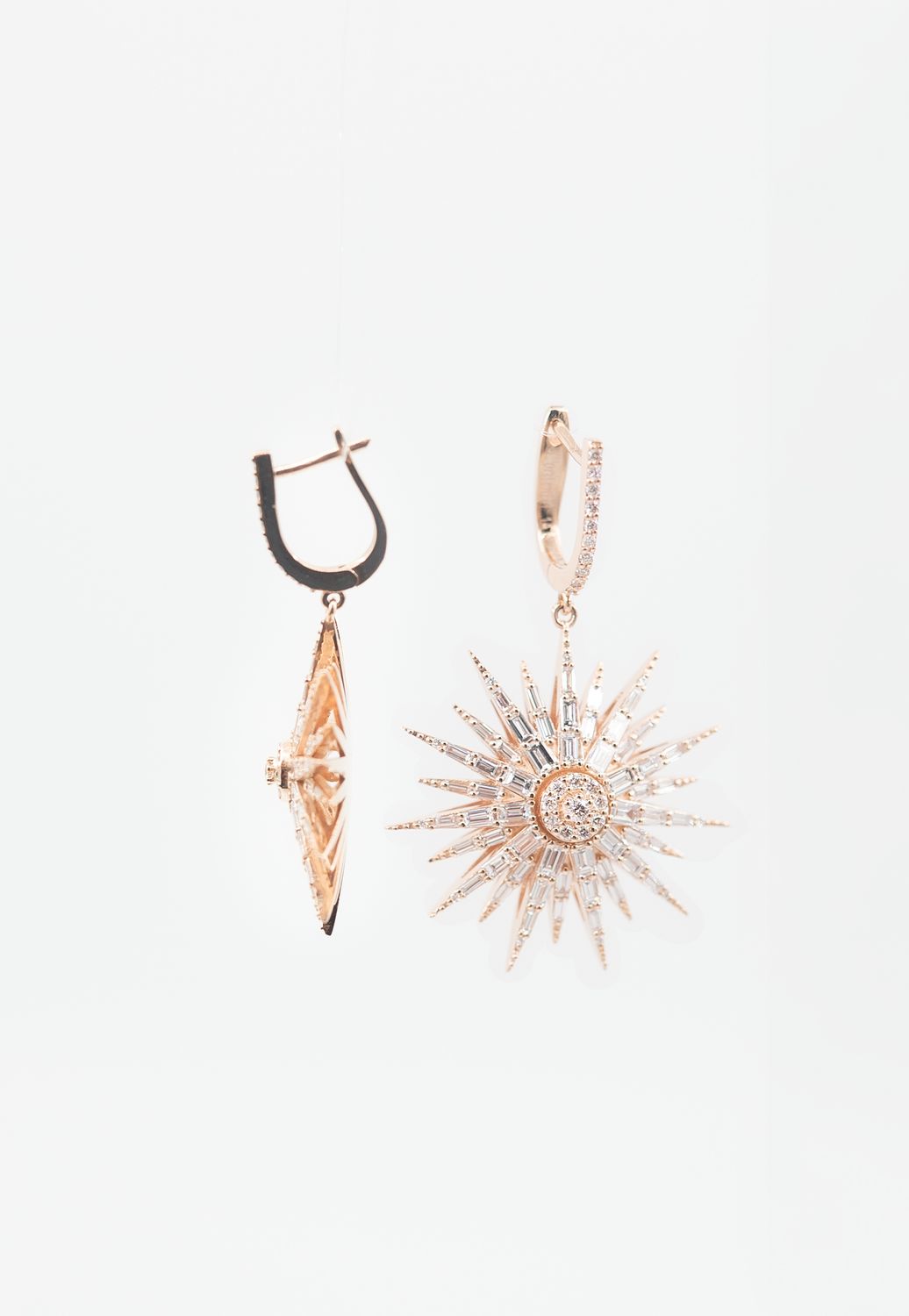 Eternal Light Star with Diamonds and Baguettes