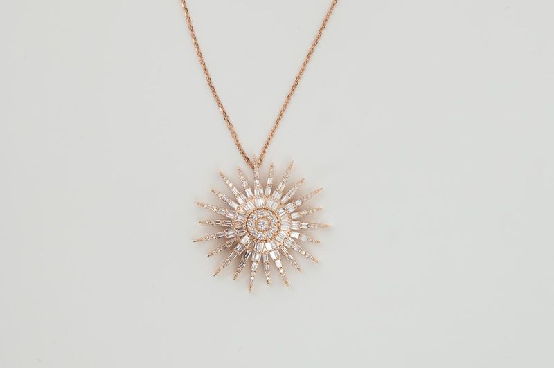 Necklace Star with Diamonds and Baguette