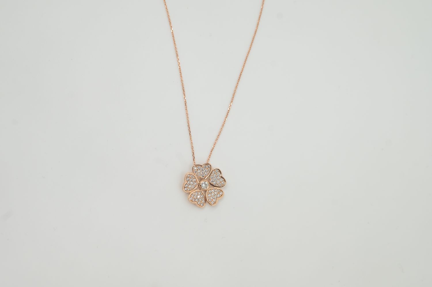 Lucky Clover Leaf with Diamonds