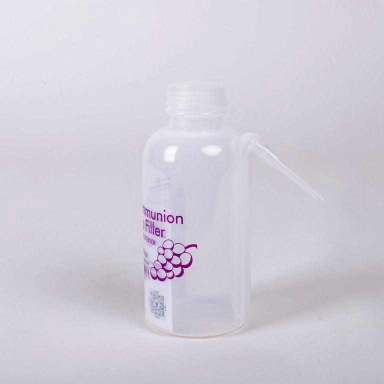 COMMUNION-CUP FILLER WITH SPOUT EXTENSION