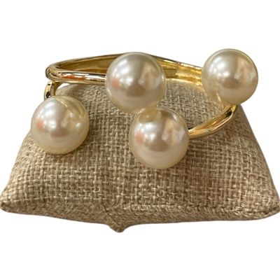 BRACELET-MULTIPEARLSHINEY