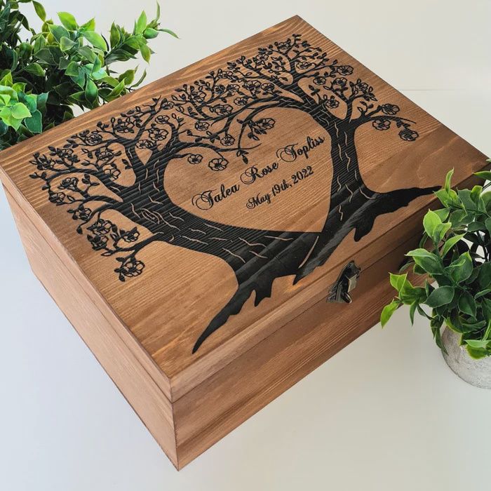 CUSTOM WOODEN KEEPSAKE BOX MEDIUM