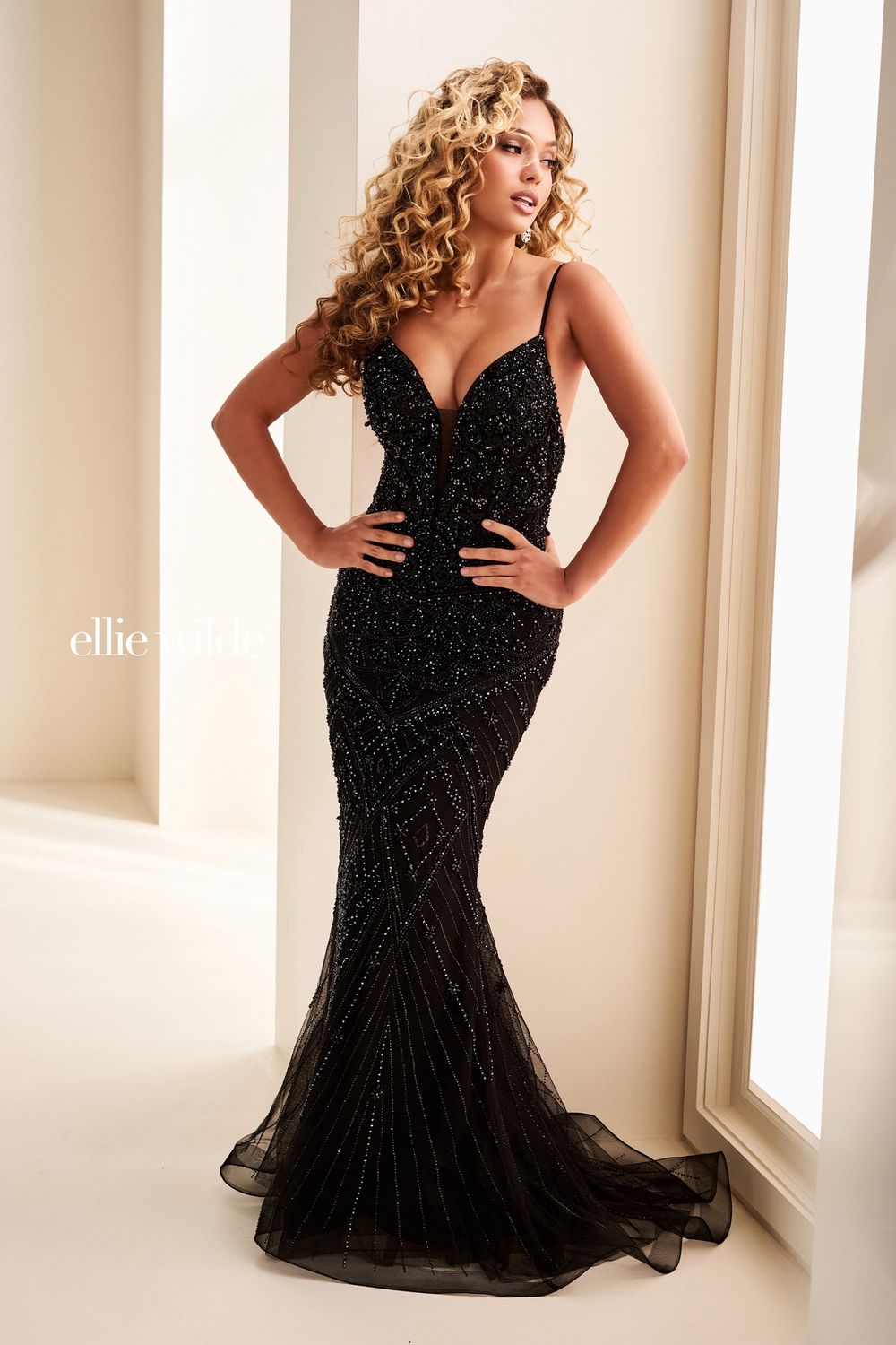 ELLIE WILDE 37116, Colour: Black, Size: 6