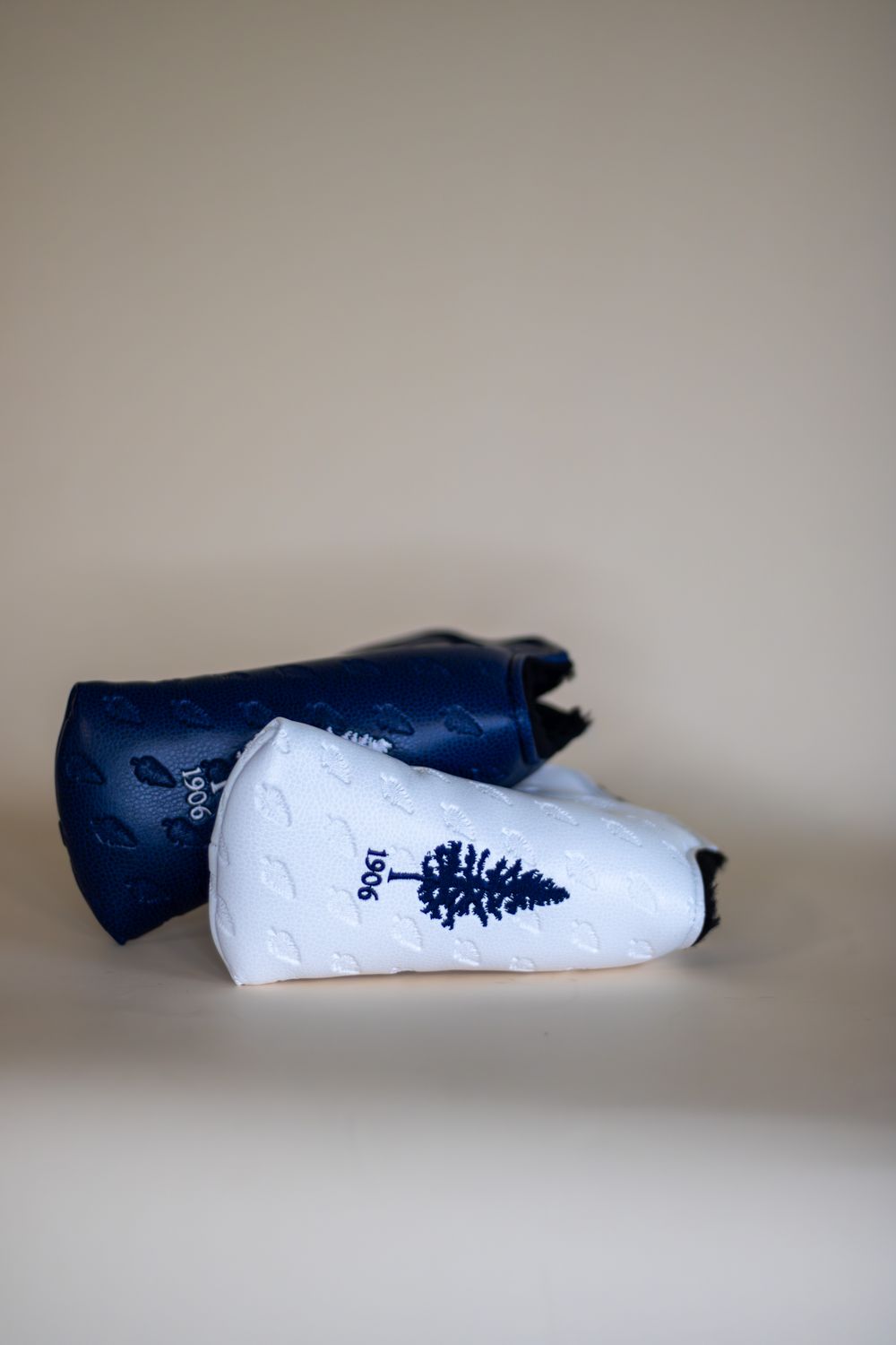 AM&amp;E SP Blade Putter Cover