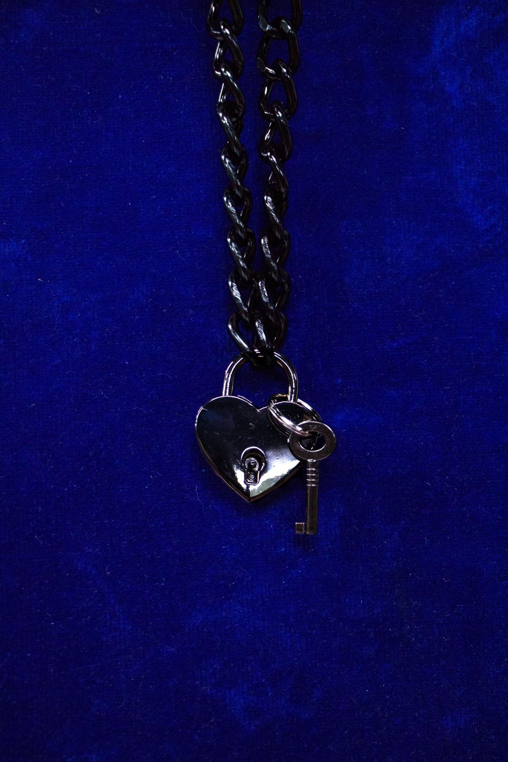 Heart and Key Pendant - BLK