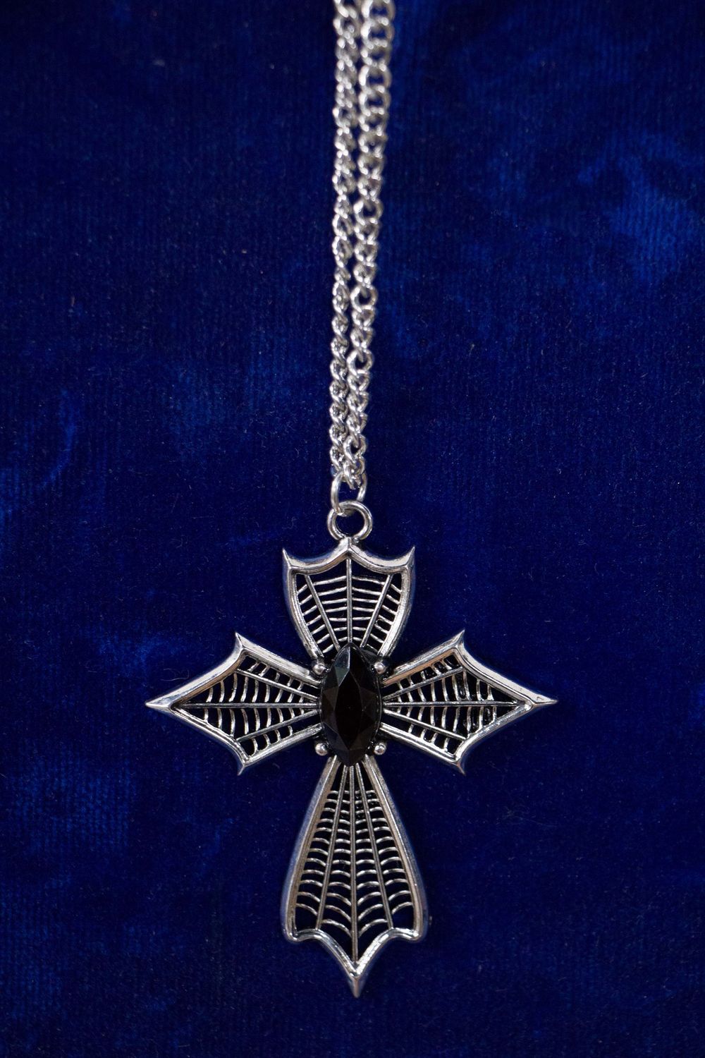 Shiny Silver Webbed Large Cross w/ Blk Stone Necklace