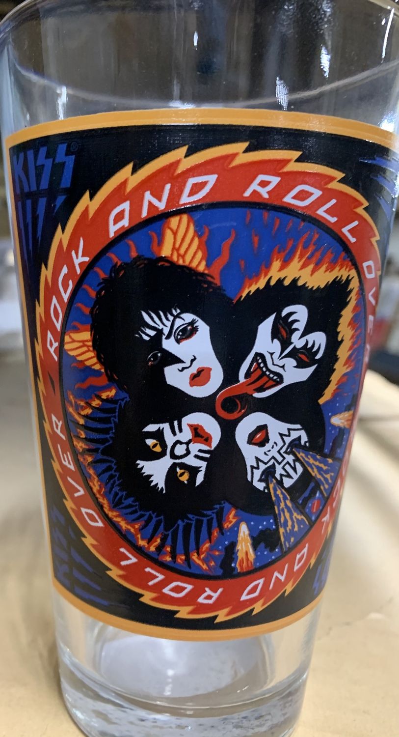Kiss Rock and Roll Over Glass