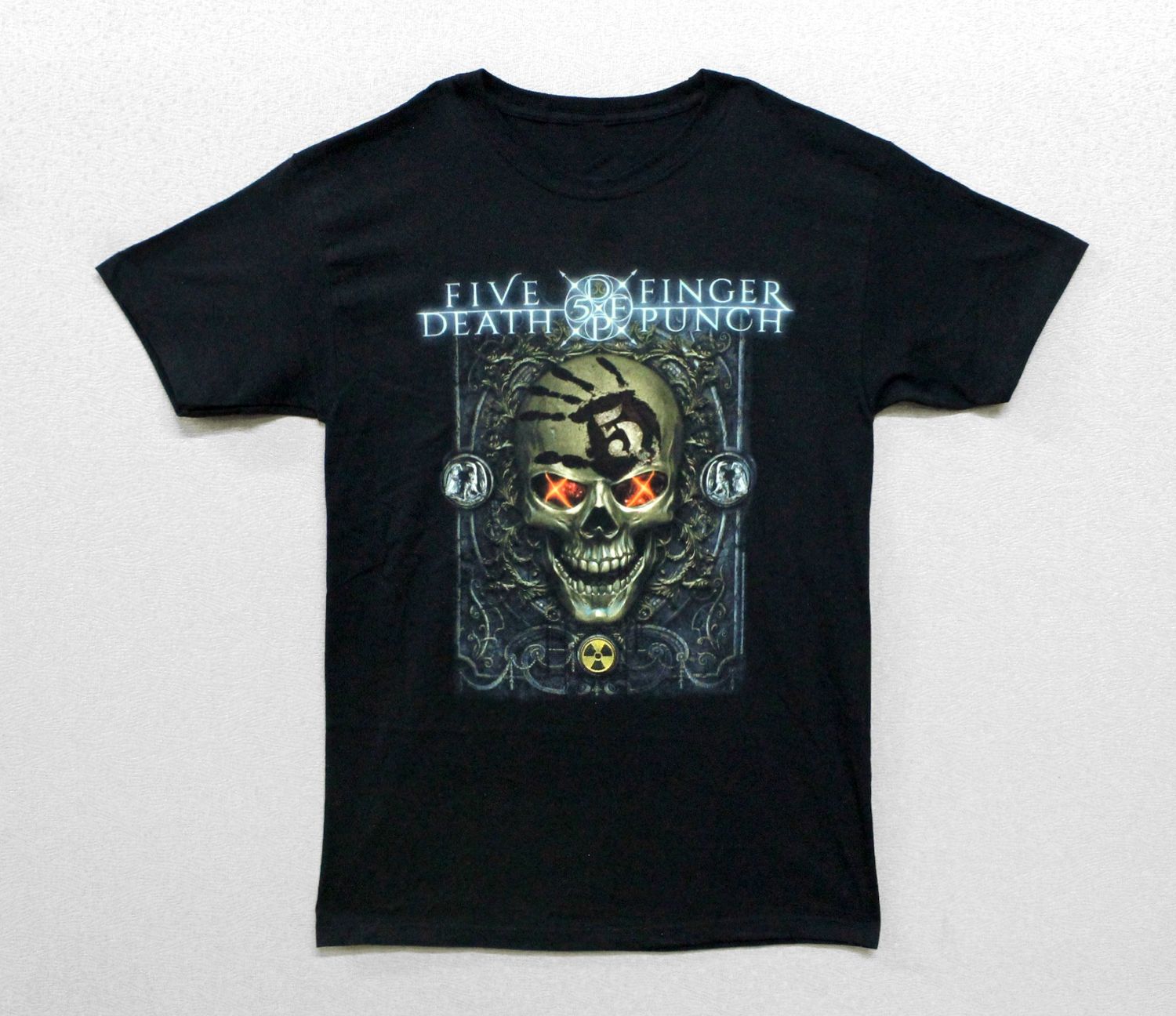 Five Finger Death Punch Iron Skull - Black