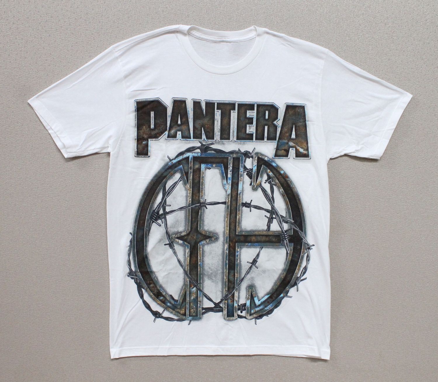 Pantera Rusty &amp; Barbed Wire on White
