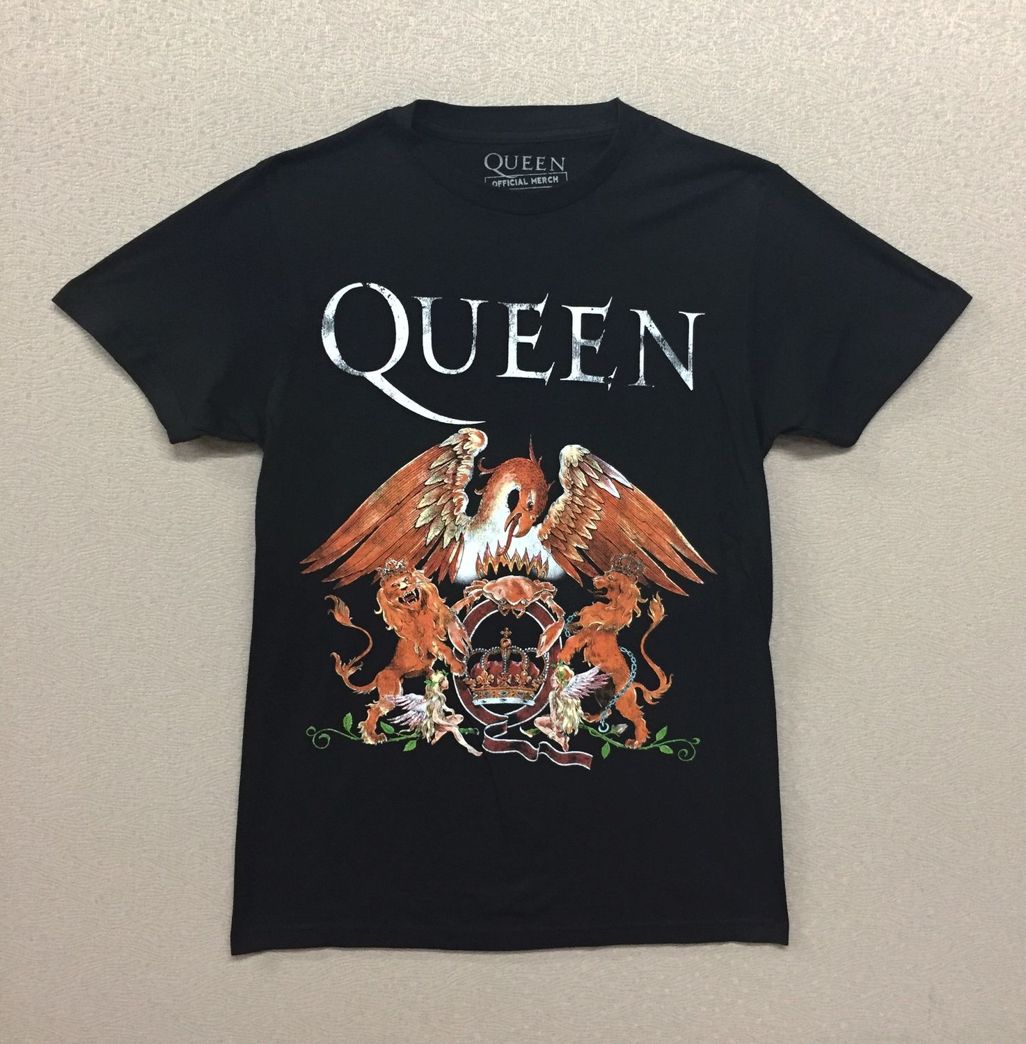 Queen Coloured Crest - Black