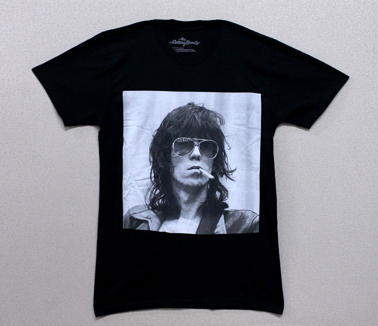 Rolling Stones Keith Richards Smoke - Black