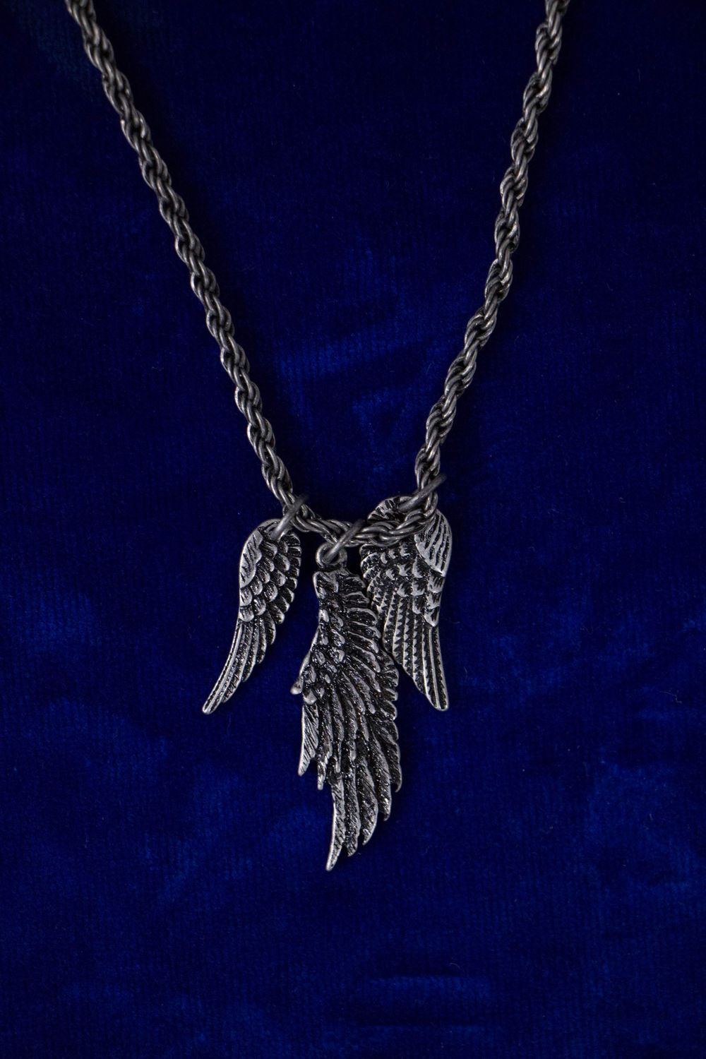 Silver Burnt 3 Wings Necklace