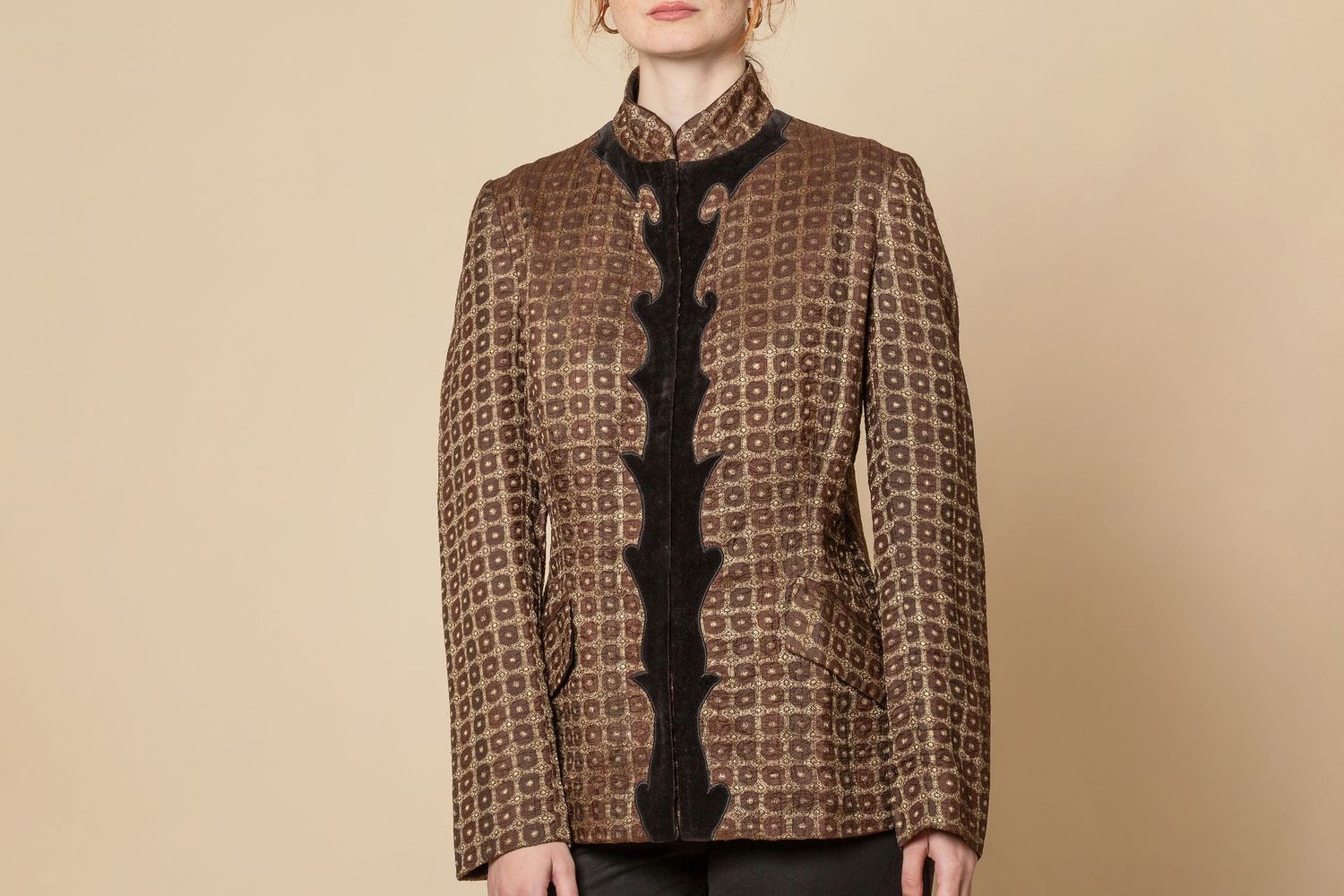 Giacca Guru, serie broccato impunturata colore bronzo e oro, Taglia: M  (spalle: 39 -Lunghezza 65)