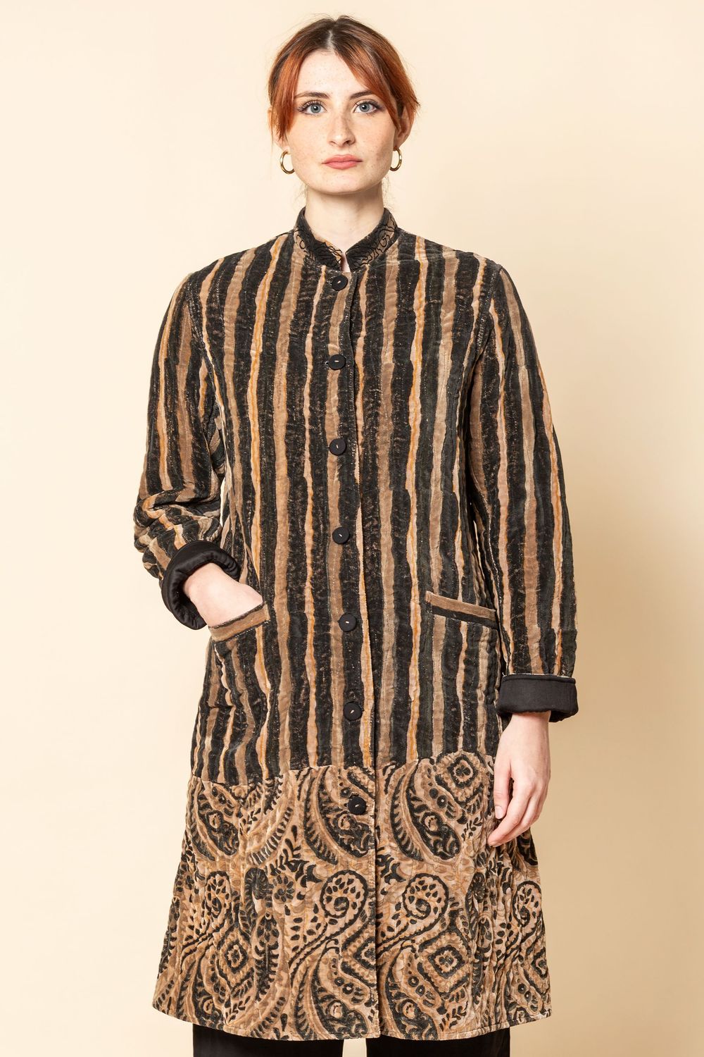 Cappottino Guru nero, serie velluto