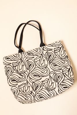 Embroidered shopper canvas Embroidered shopper canvas