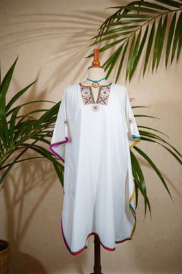 Kaftano quadrato in cotone bianco