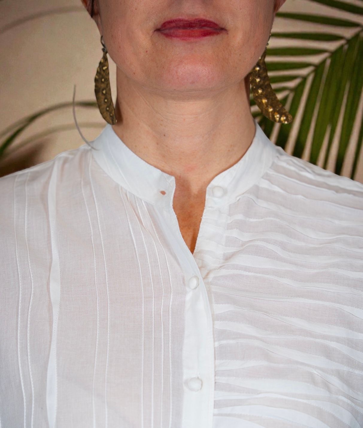 Camicia multipieghine bianca in mussola di cotone
