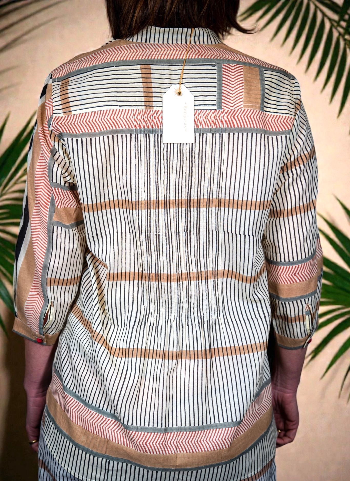 Camicia con plastron impunturato base ecrù