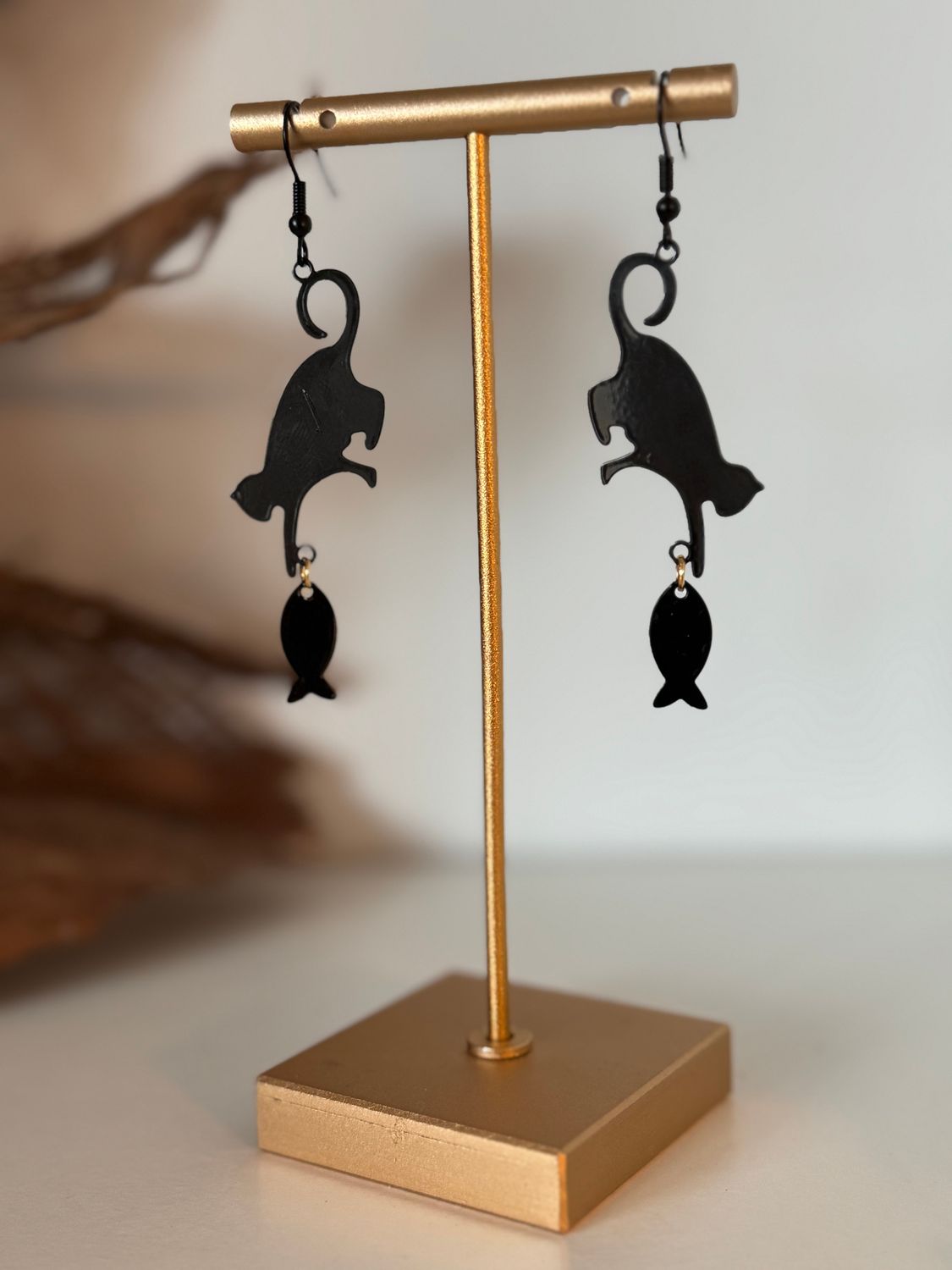 Le Chat Pêcheur Noir