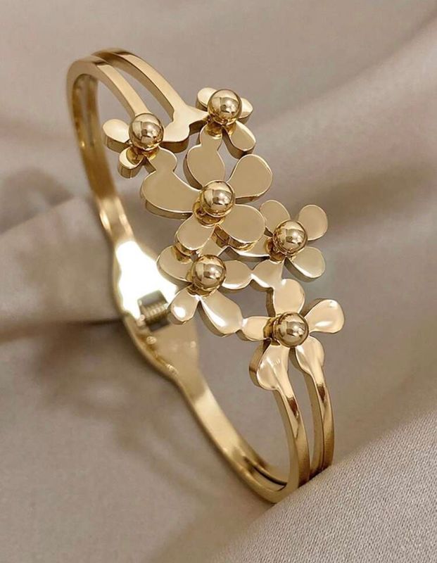 Bracelet Fleuri Élégance Dorée