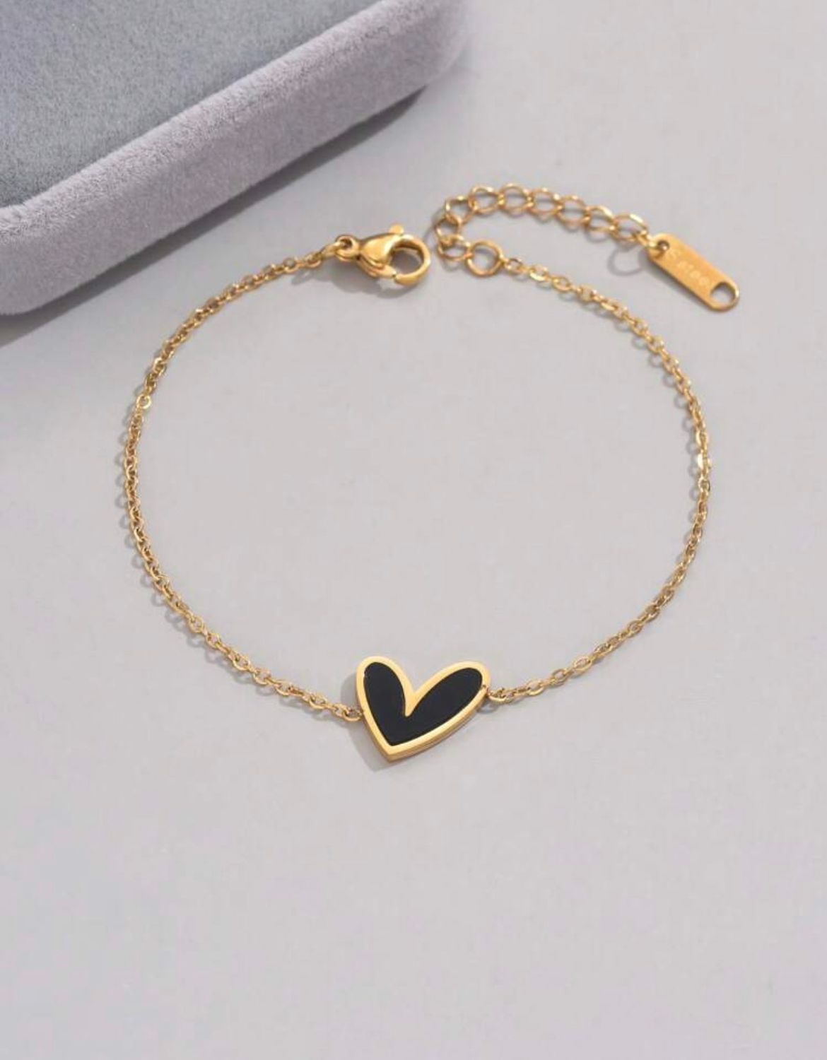 Bracelet Cœur Noir Intemporel