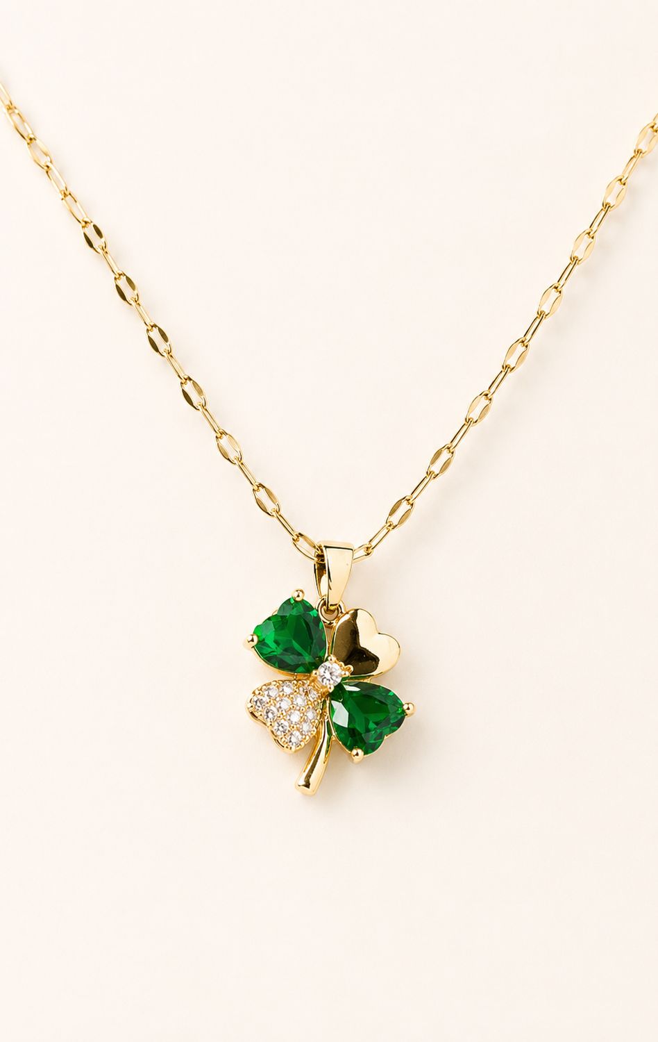 Collier Trèfle Émeraude Porte-Bonheur Collier Trèfle Émeraude Porte-Bonheur