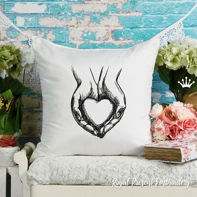 Heart in hands Digital embroidery design - 5 sizes