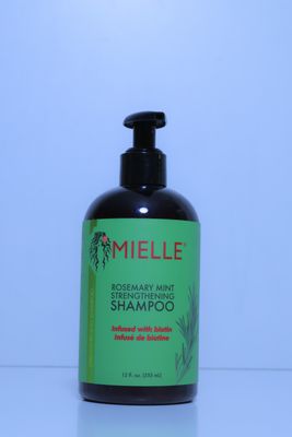 Mielle Rosemary mint strengthening shampoo
