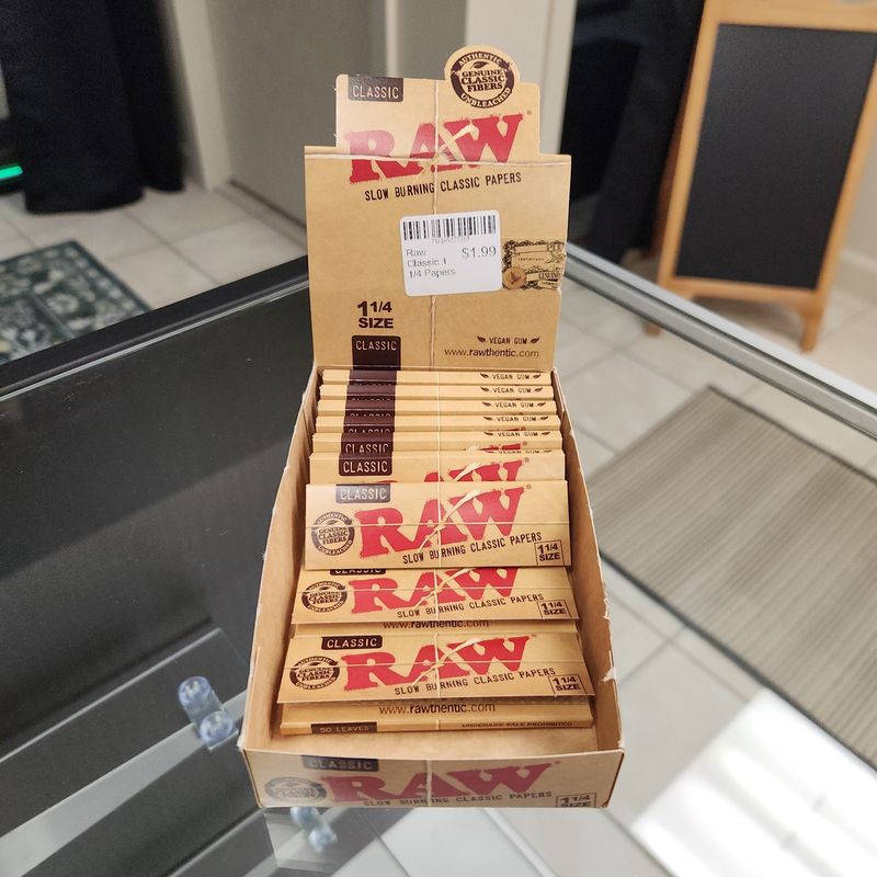 Raw Classic 1 1/4 Papers