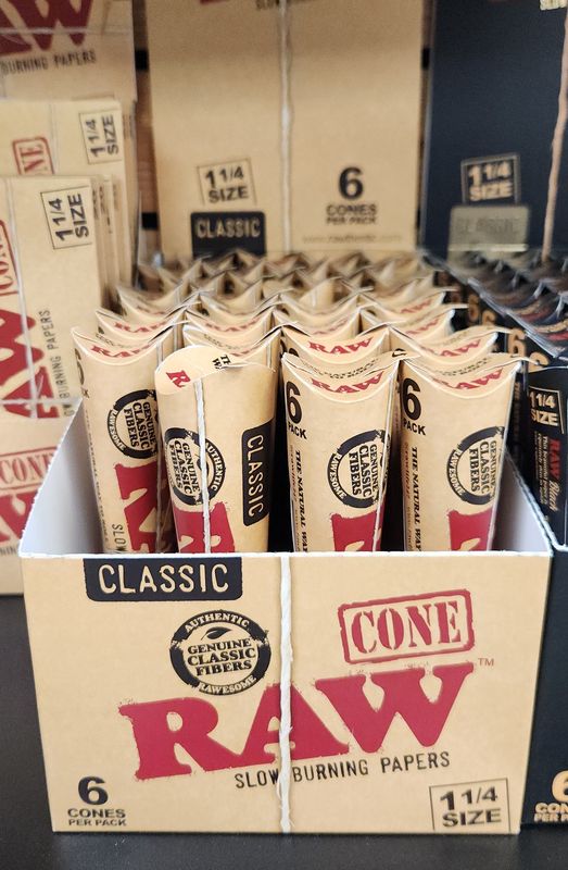 Raw Classic 1 1/4 Cones