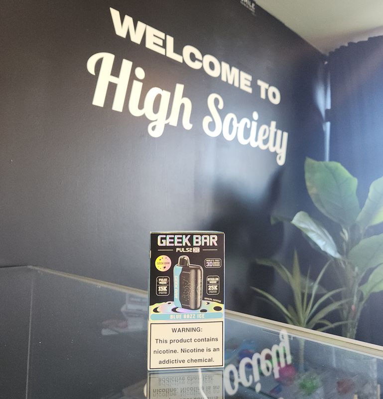 Geek Bar Pulse X - Blue Razz Ice