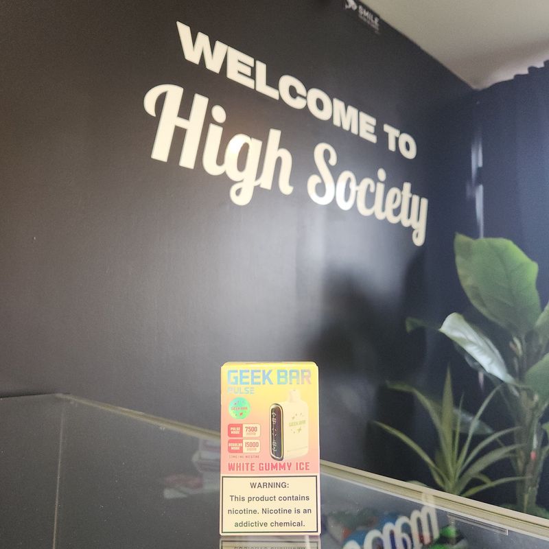 Geek Bar Pulse - White Gummy Ice