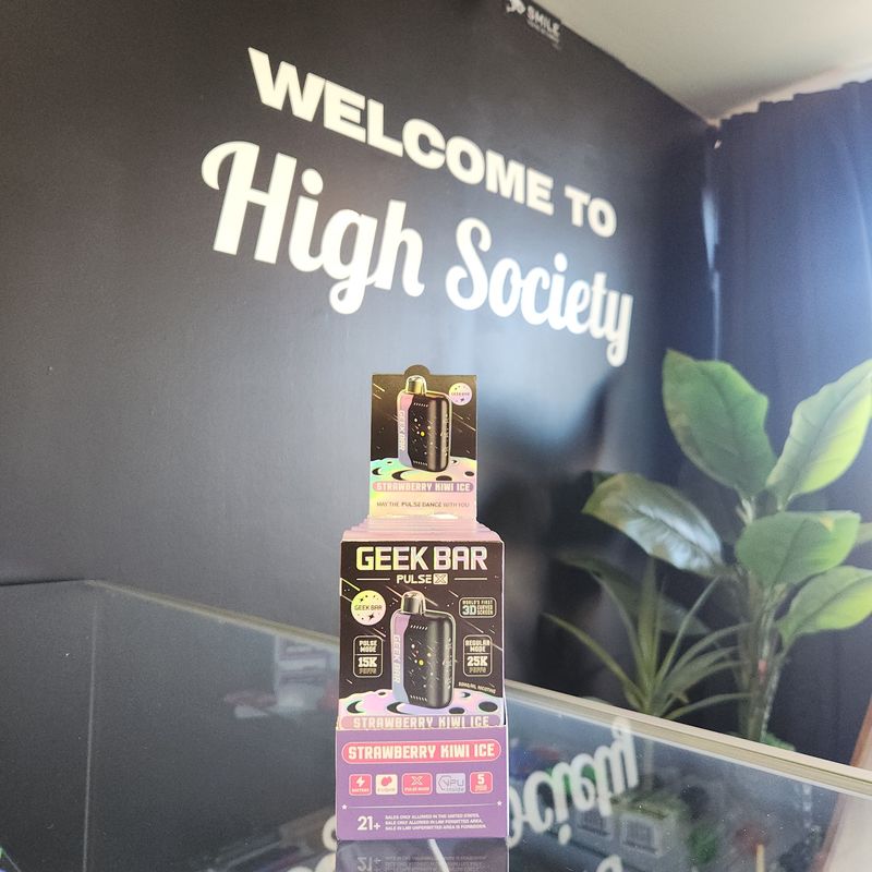 Geek Bar Pulse X - Strawberry Kiwi Ice