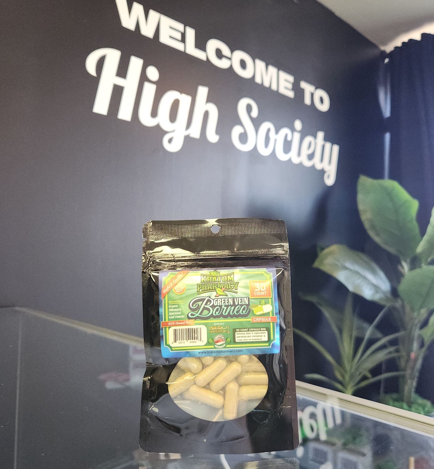 Kratom Pharmacy - Green Vein Borneo 30ct