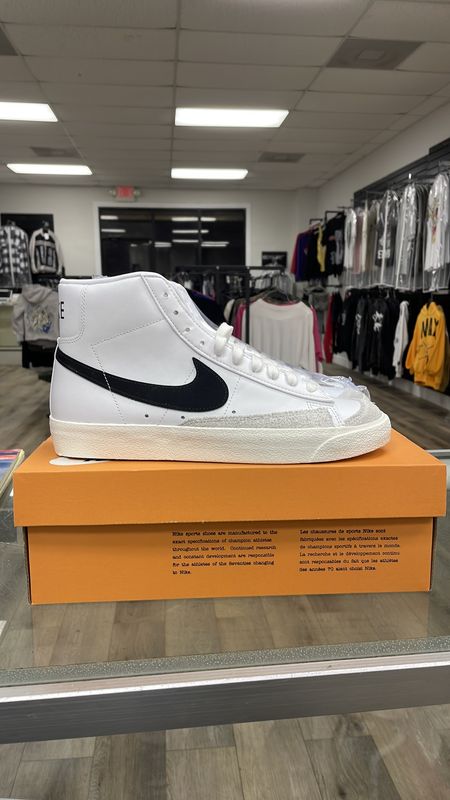 BLAZERMID 77 VNTG 9.5 men