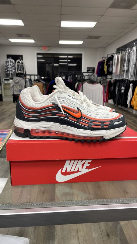 AIR MAX TL 2.5 size 8 used