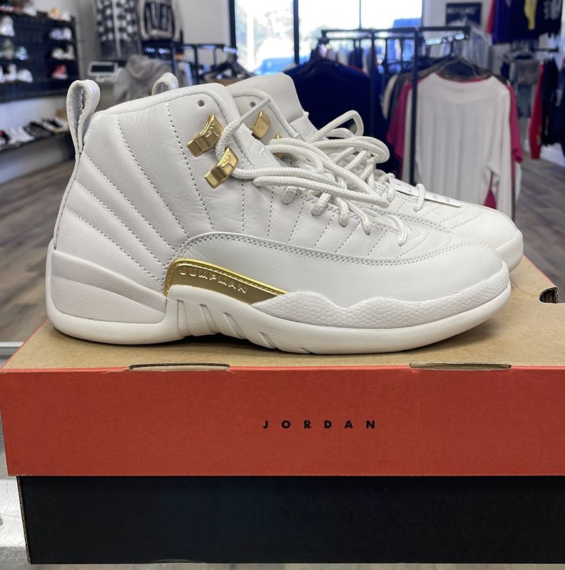 WMNS AIR JORDAN 12 RETRO