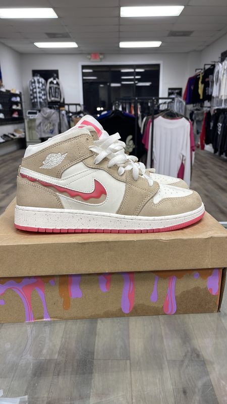 AIR JORDAN 1 mid se GS USED