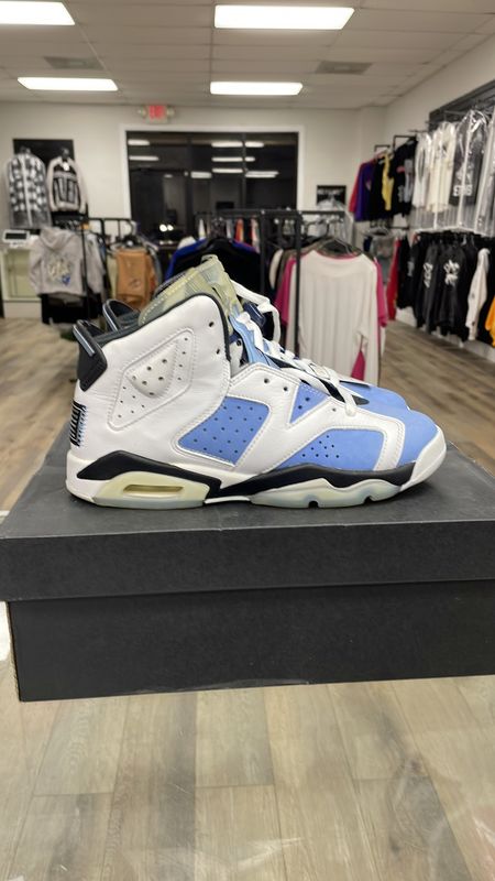 Air Jordan 6 retro gs size 7 Y used