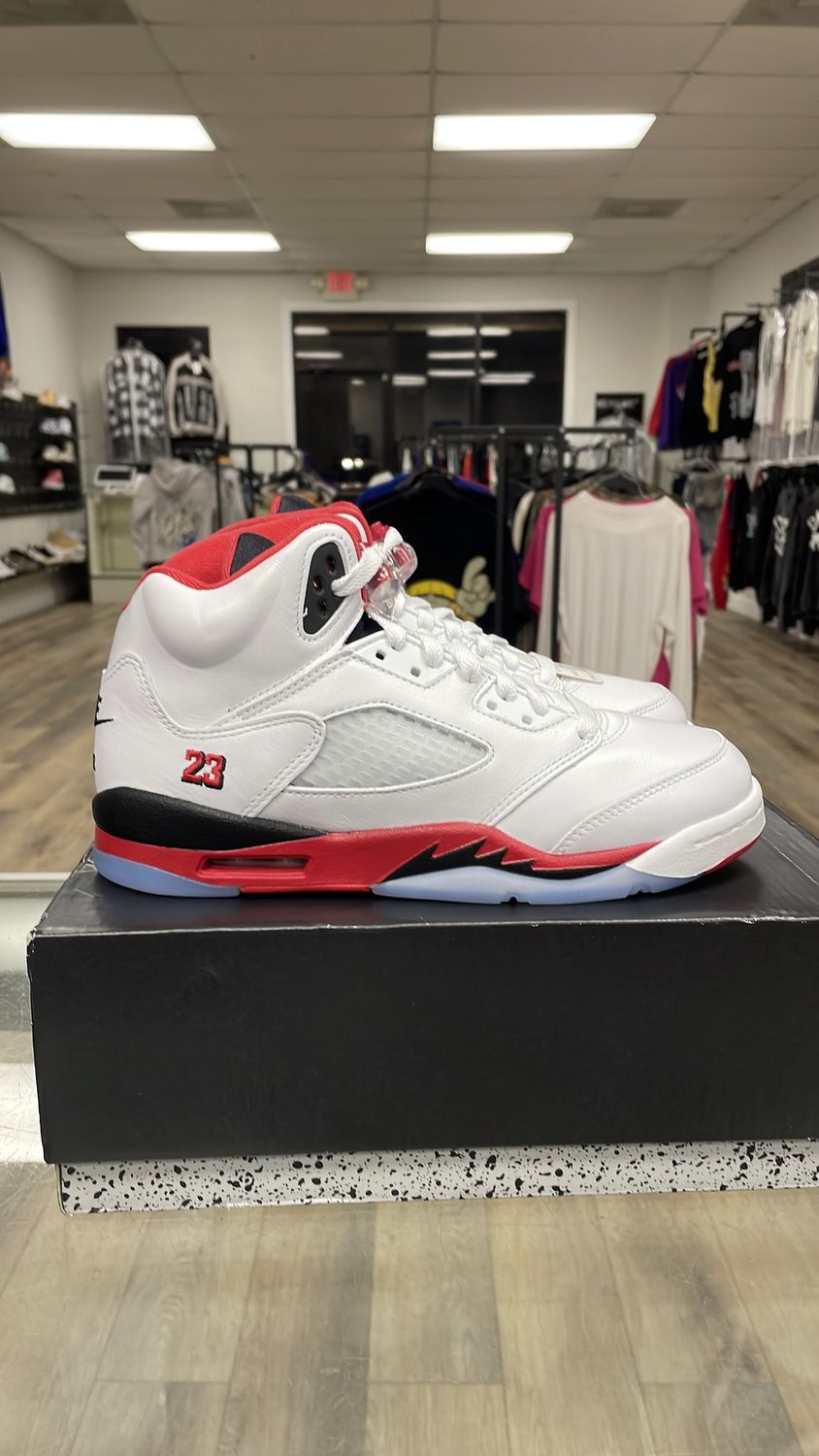 AIR JORDAN 5 RETRO OG BRAND NEW