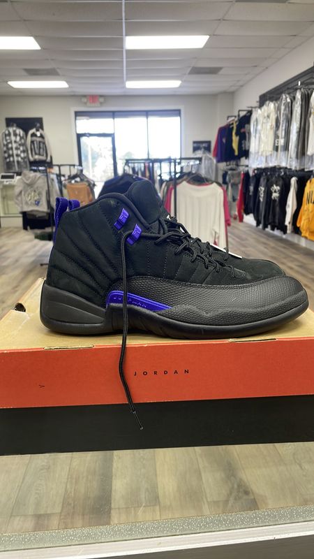 AIR JORDAN 12 RETRO