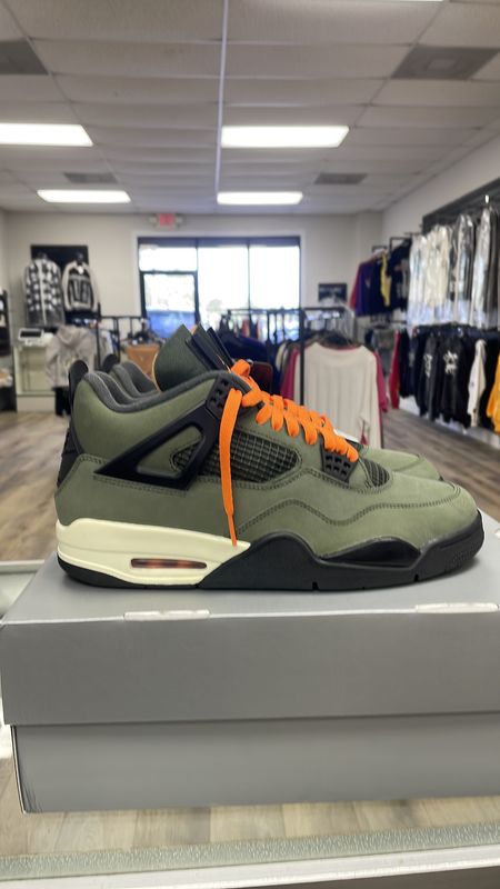 AIR JORDAN 4 RETRO OG SP BRAND NEW SIZE 10.5