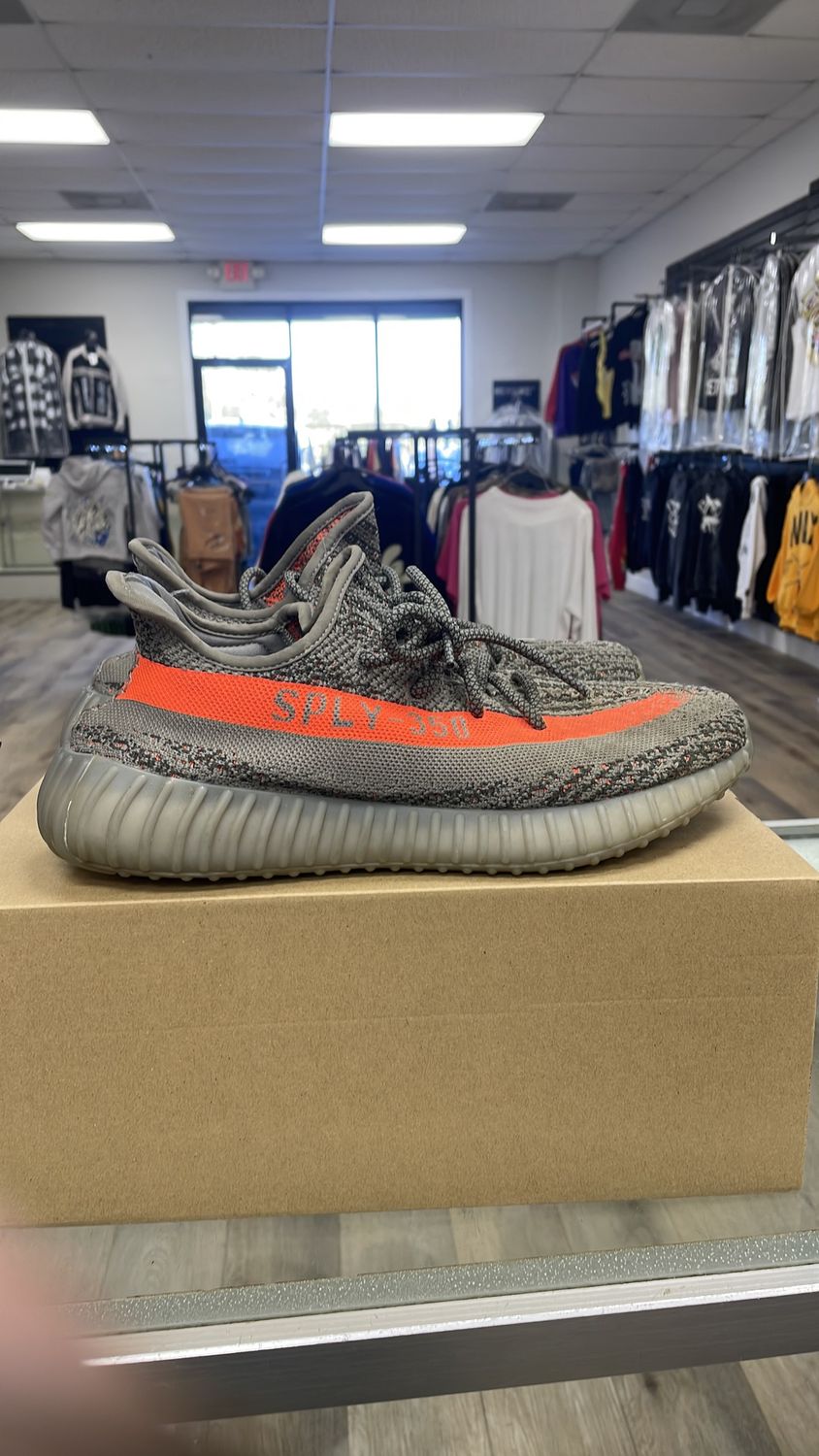 YEEZY SIZE 12 used