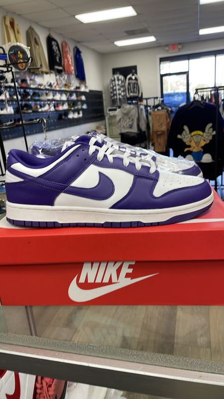 NIKE DUNK LOW RETRO PURPLE  size 13