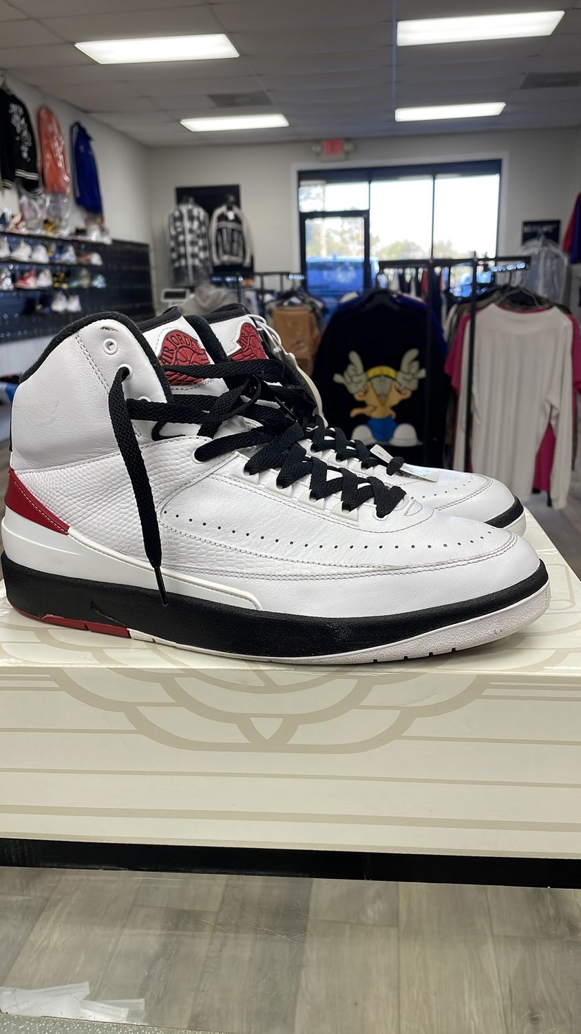 AIR JORDAN 2 USED SIZE 12