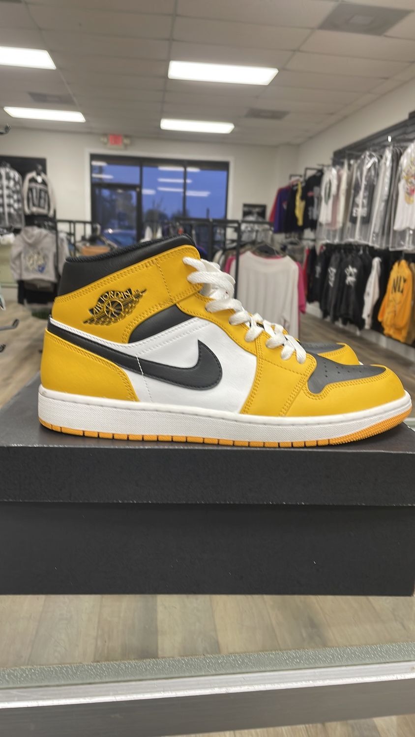 AIR JORDAN 1 USED SIZE 11 MID