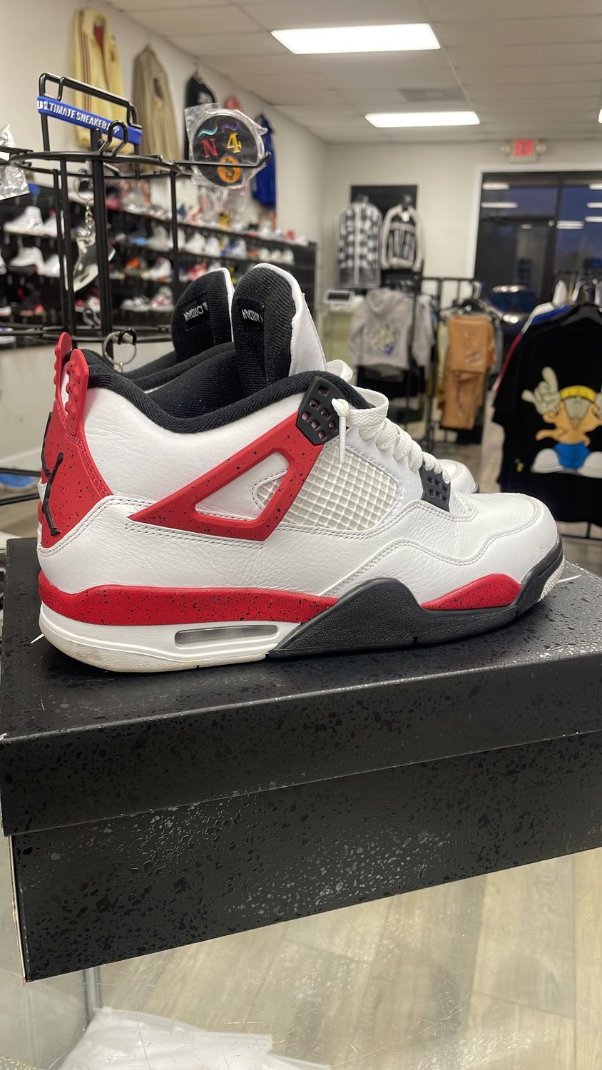 AIR JORDAN 5 SIZE 10.5 USED