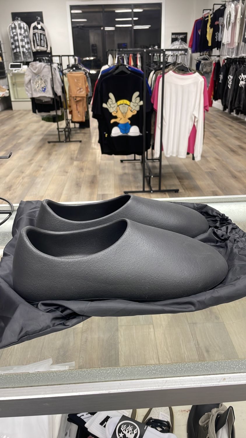 Yeezy slides size 13 NEW