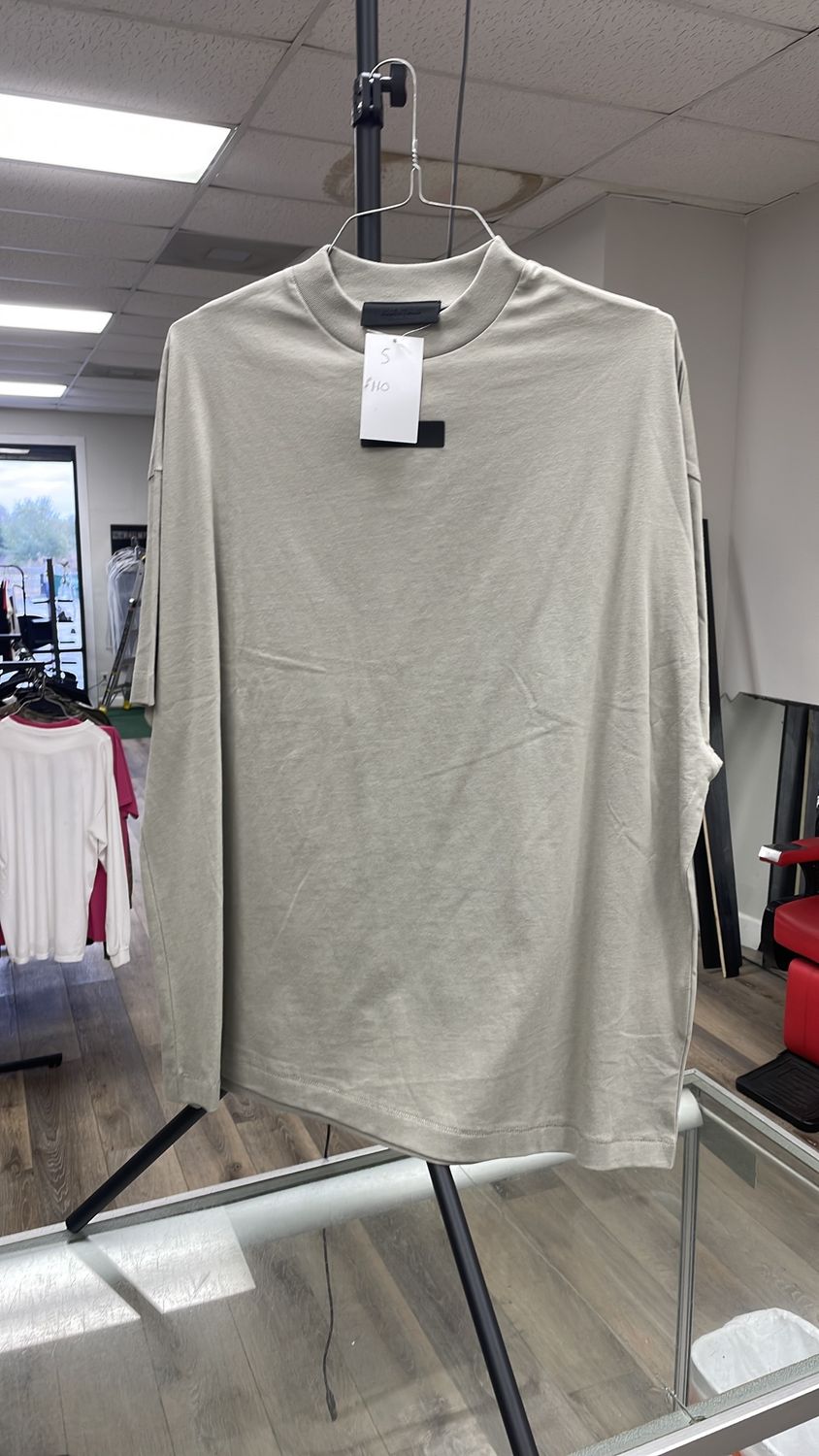 ESSENTIALS SIZE SMALL