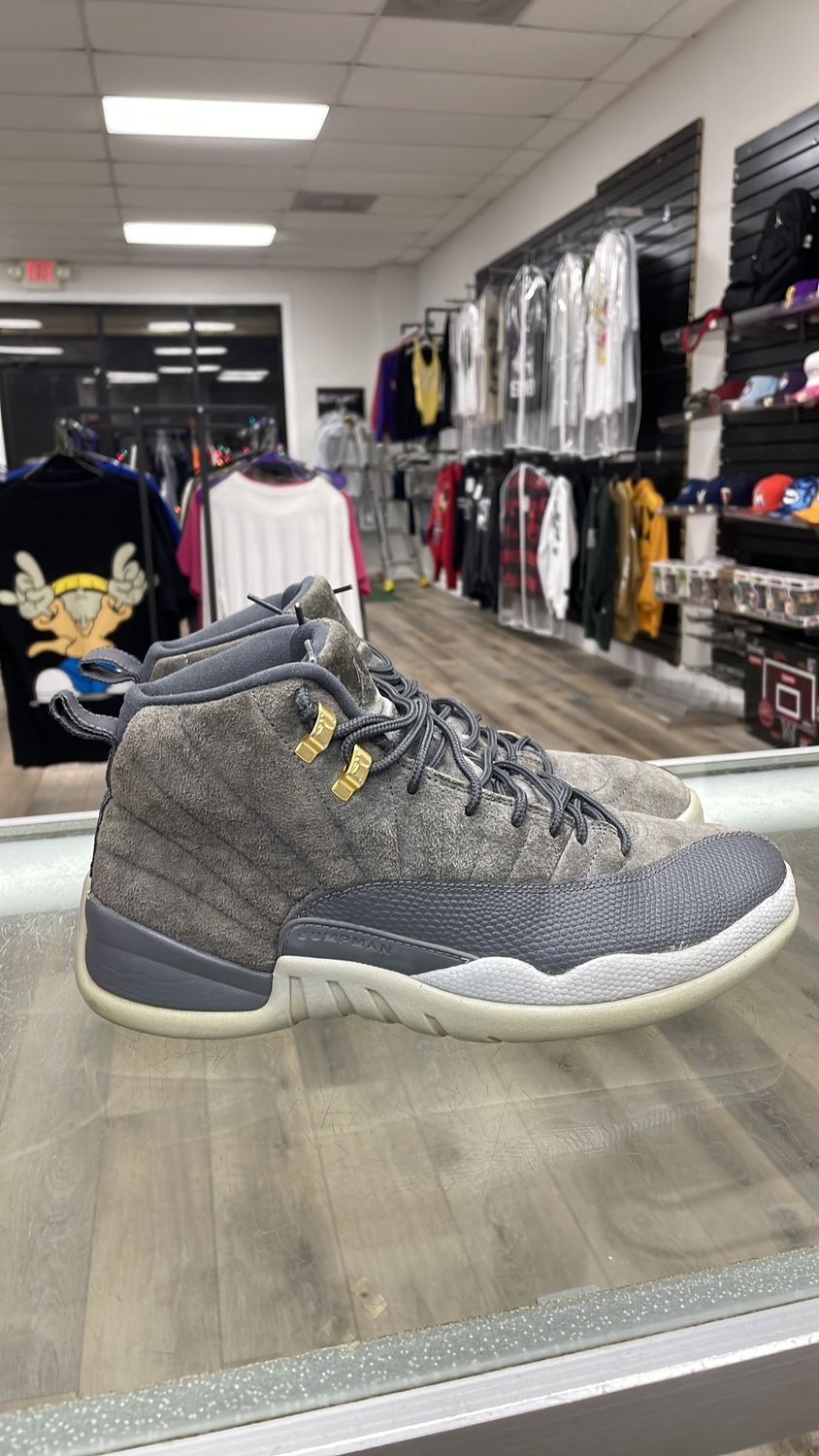 AIR JORDAN 12 USED SIZE 11 NO BOX